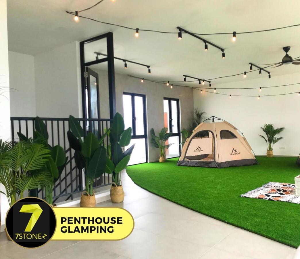 7Stonez Suites Geo38 Гентинг Хайлендс Екстериор снимка Penthouse Glamping